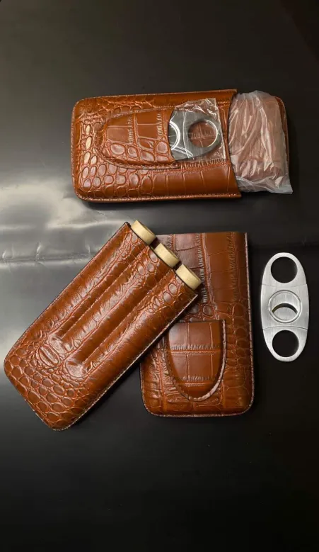 جنطة سيكار مع قاطع 2